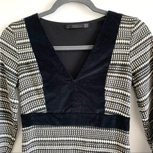 ZARA Mini Dress Black/White Size XS - Picture 2 of 9